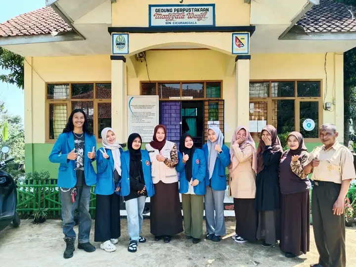 Artikel KKN UNFARI: Sosialisasi Program KKN: Perkenalkan English Club dan Literasi Digital di SDN Baros 1 & SDN Cicumanggala dari Kelompok Distaradeva
